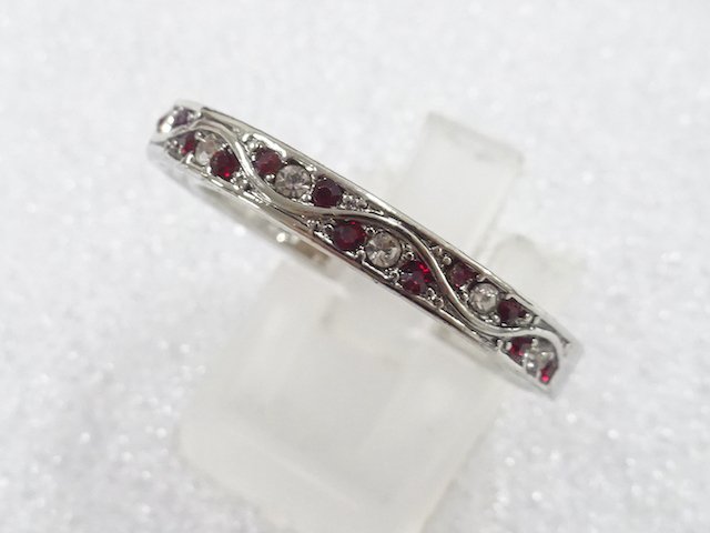 Colored stone ring (size 20)